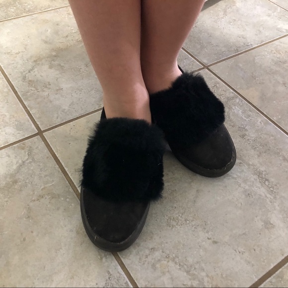 Black Fur Shoes - Picture 3 of 5